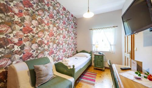 Single Room with Bathroom