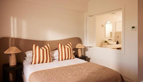 Deluxe Double Room with Bath