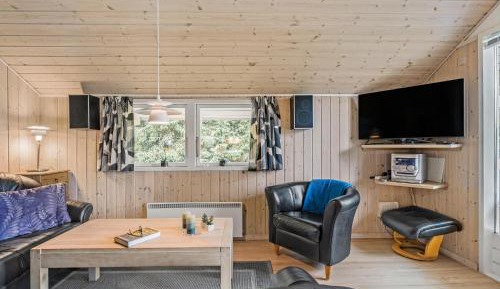 Two-Bedroom Holiday Home