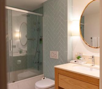 Twin Room (1 Adult)