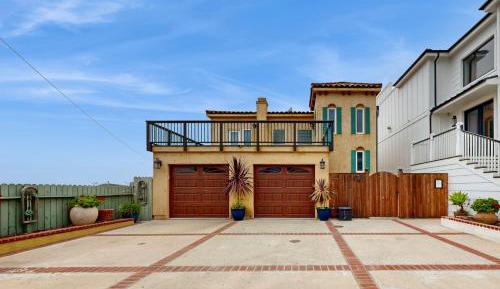 Four bedroom holiday home 