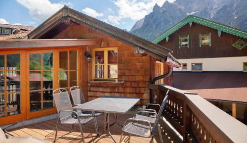 Superior One-Bedroom Apartment with Balcony