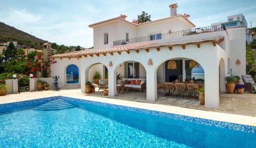 Villa with Sea View