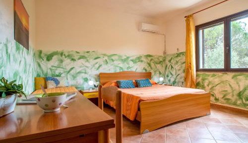 Superior One-Bedroom Apartment with Balcony