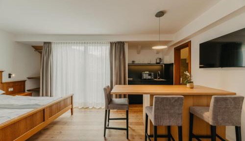 Junior Suite with Balcony