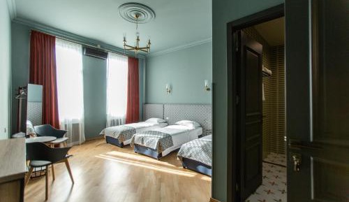 Triple Room