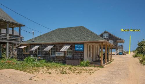 One-Bedroom Holiday Home