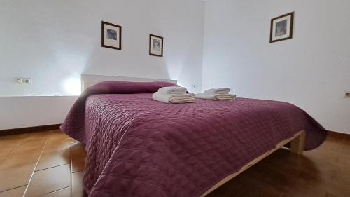 Two-Bedroom Apartment with Balcony and Sea View