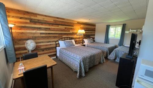 Superior Family Room