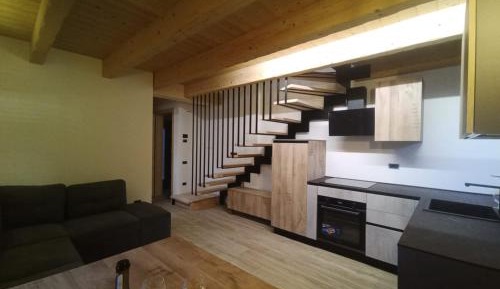 Apartment with Mountain View