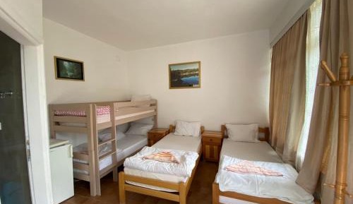 Economy Quadruple Room with Shared Bathroom