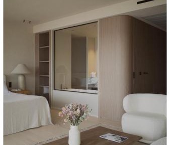 Junior Suite with Balcony and Sea View