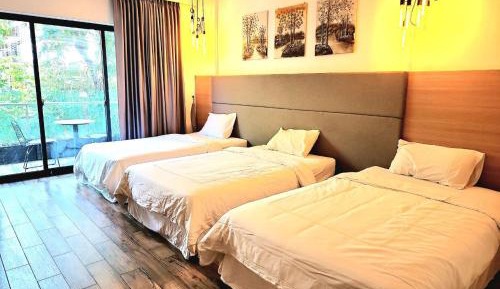 Triple Room with Balcony