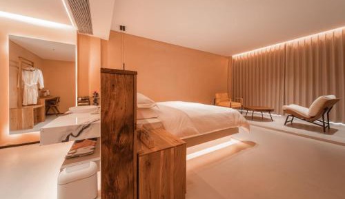 Deluxe Double Room with Bath