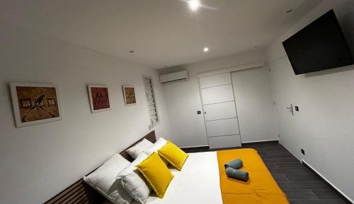 One-Bedroom House