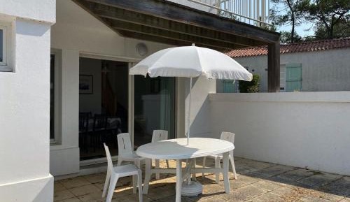 Holiday Home (4 Adults)