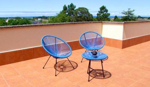 One-Bedroom Apartment with Terrace