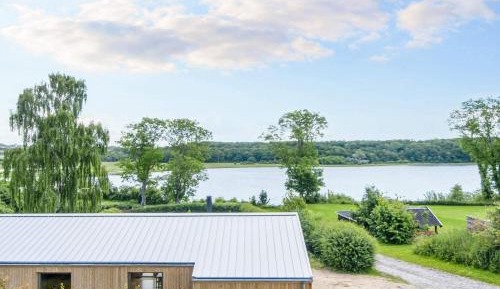 Three-Bedroom Vacation Home 