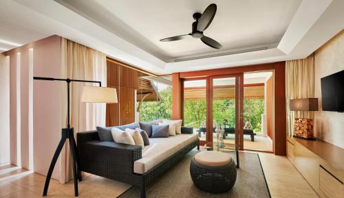 Select Terrace Suite King
