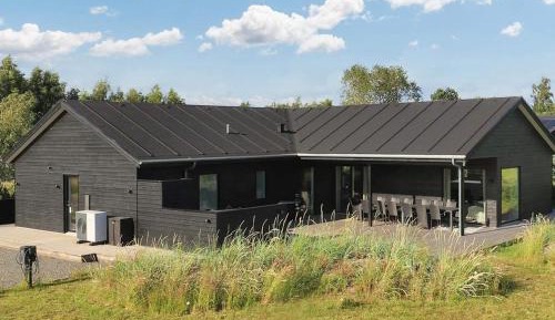 Four-Bedroom Holiday Home