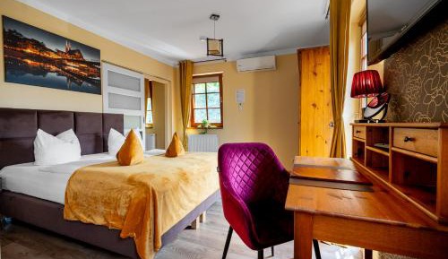 Apartment with Balcony (3 Adults)