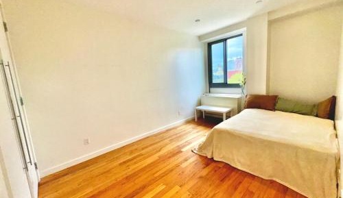 Queen Room with Balcony