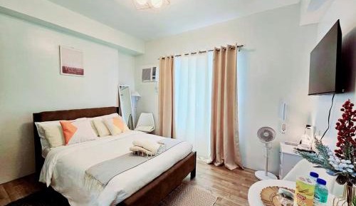 Deluxe Studio