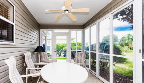 Three-Bedroom Holiday Home 