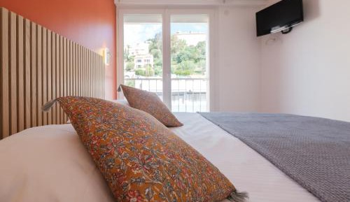 Double or Twin Room - Village Side