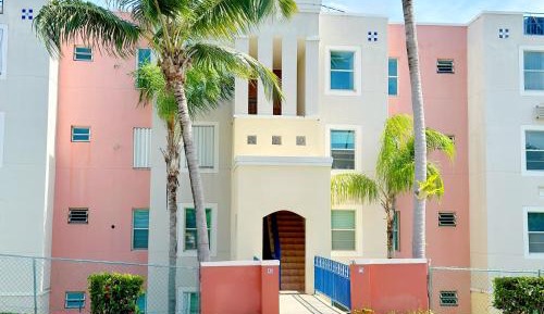 Three-Bedroom Apartment with Balcony