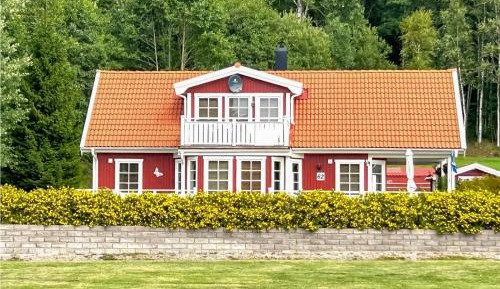 Three-Bedroom Holiday Home 