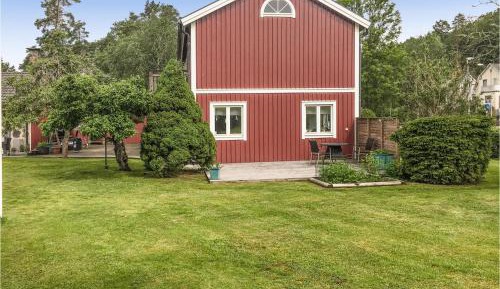 Three-Bedroom Holiday Home 