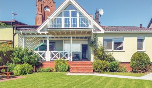 Four-Bedroom Holiday Home