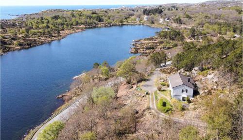 Three-Bedroom Holiday Home 