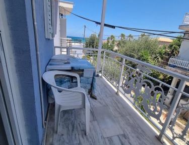 Deluxe Double Room with Side Sea View