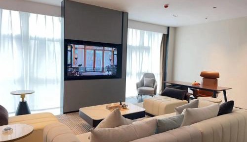 Queen Suite