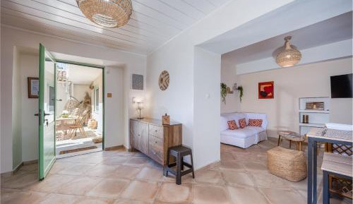 Two-Bedroom Deluxe Apartment