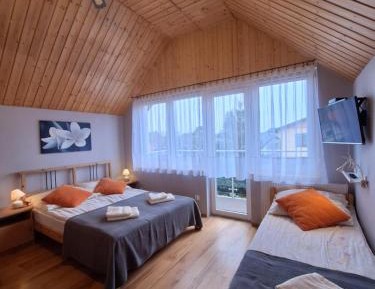 Triple Room with Private Bathroom
