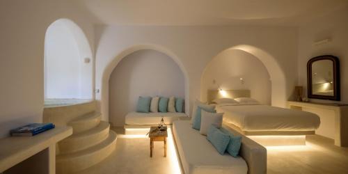 Honeymoon Suite with Private Indoor Hot Tub