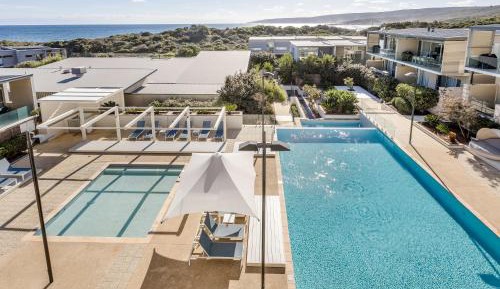 Three-Bedroom Luxury Ocean View Villa