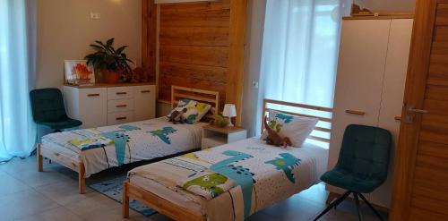 Deluxe Family Room