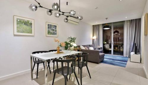 Superior One-Bedroom Apartment with Balcony