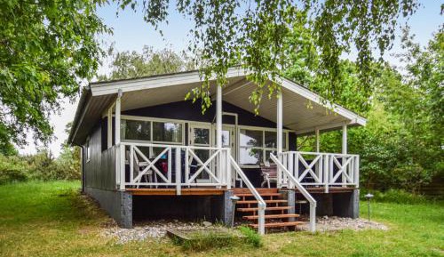 Two-Bedroom Holiday Home