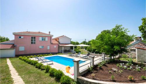 Four-Bedroom Holiday Home