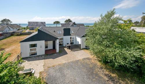 Four-Bedroom Vacation Home