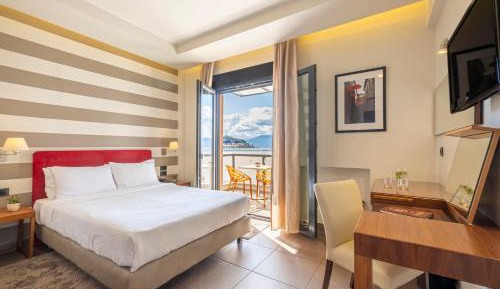  Superior Double Room with Old Town and Sea View