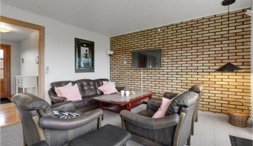 Two-Bedroom Holiday Home