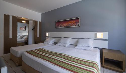 Superior Triple Room with Pool View