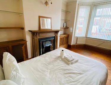 Double Room with Shared Bathroom