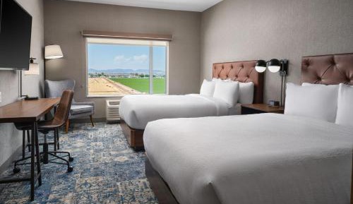 Queen Suite with Two Queen Beds and Sofa Bed